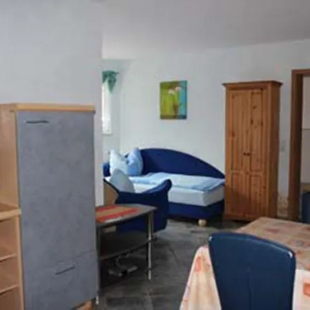 Im Dresdner Amselgrund * Hermsdorf (Brandenburg)